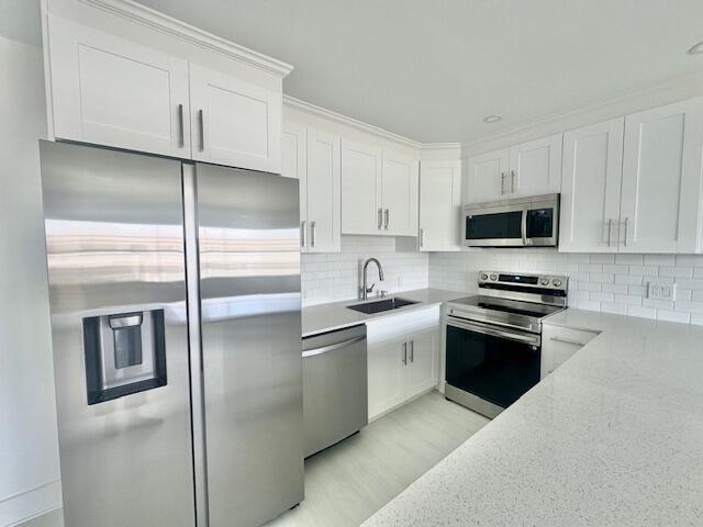 Building Photo - 156 Fanshaw D