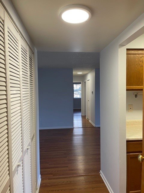 Building Photo - 2409 Pond View Dr