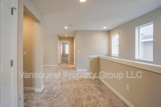 Building Photo - 721 NW 178th Wy