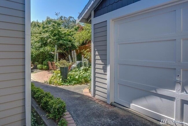 Building Photo - 7019 Jones Ave NW