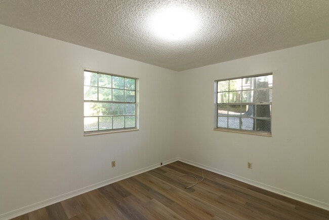 Building Photo - 3216 Jim Lee Rd