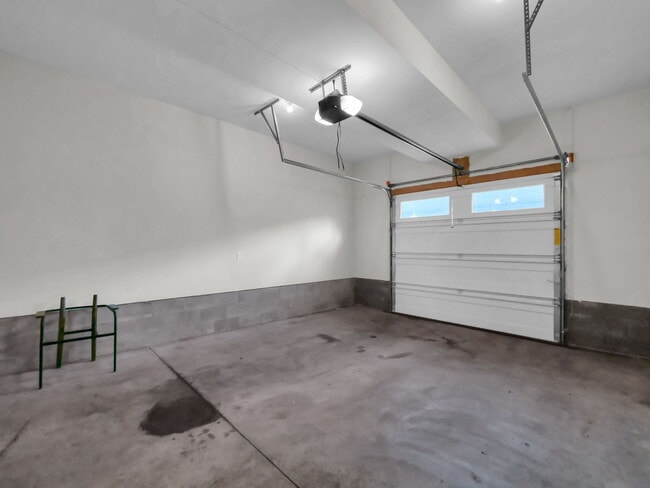 Building Photo - 1159 N 4th St