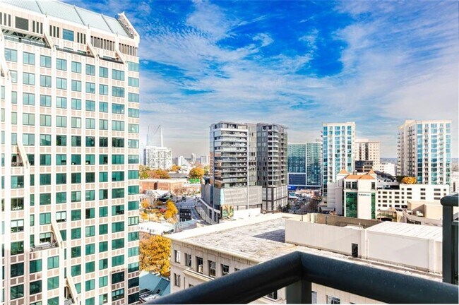 Building Photo - 3040 Peachtree Rd