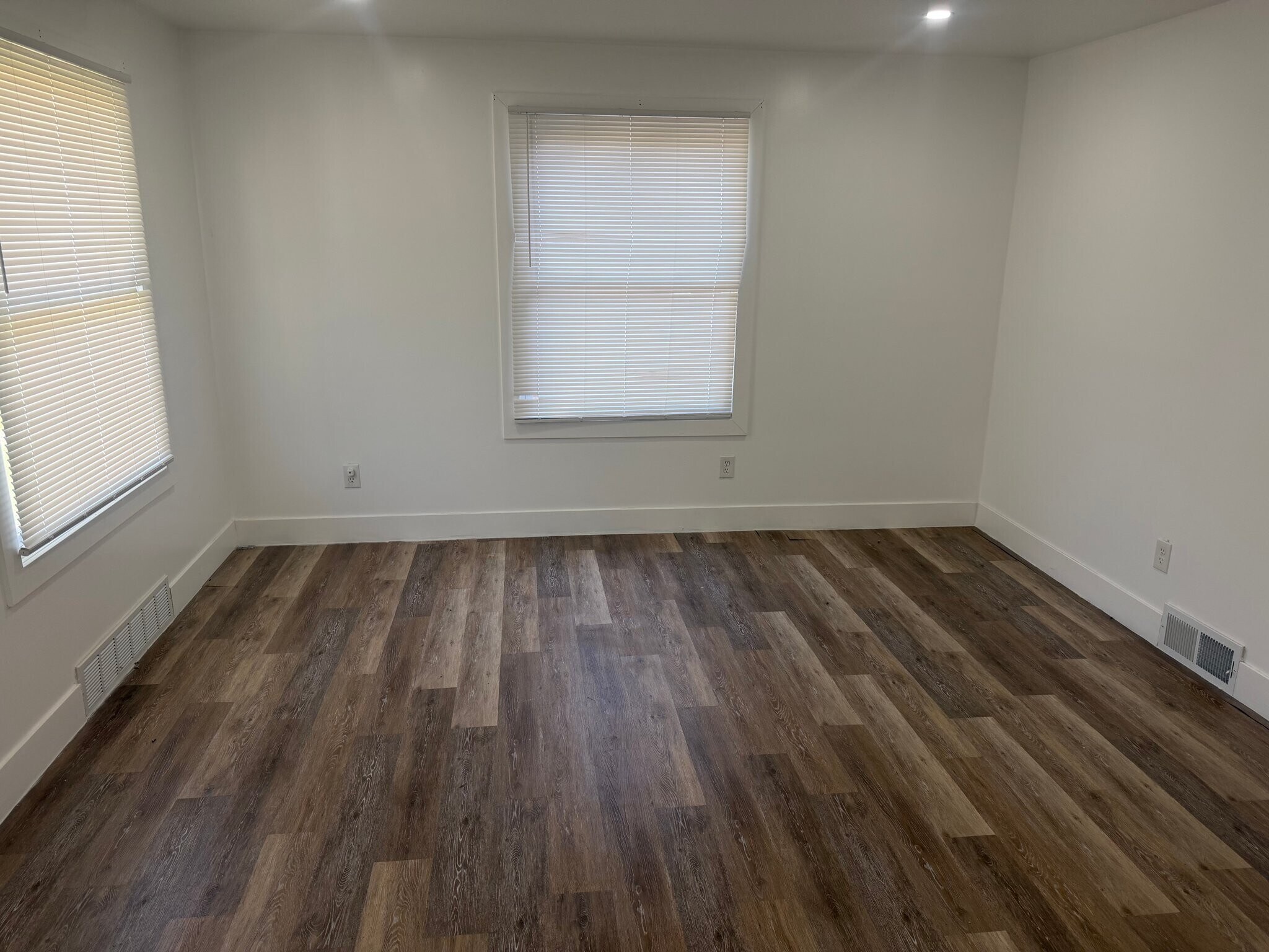 Building Photo - 11393 Prest St