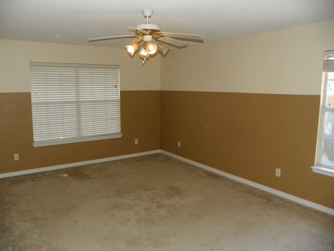 Building Photo - 3992 Holleyberry Ln