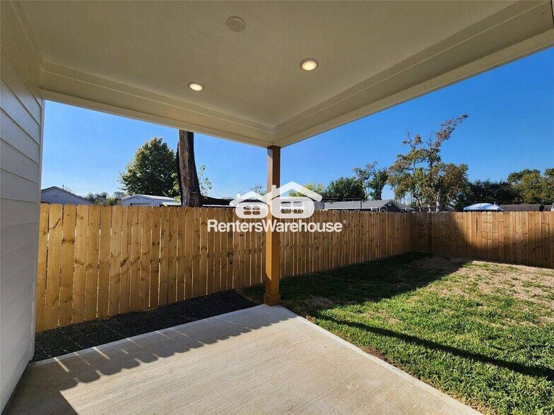 Building Photo - 7817 Beckley St