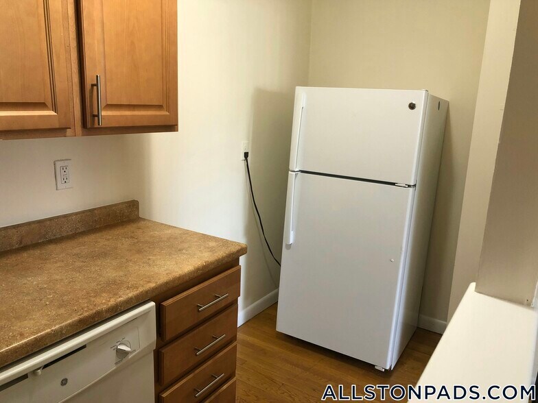 Building Photo - 26 Allston St