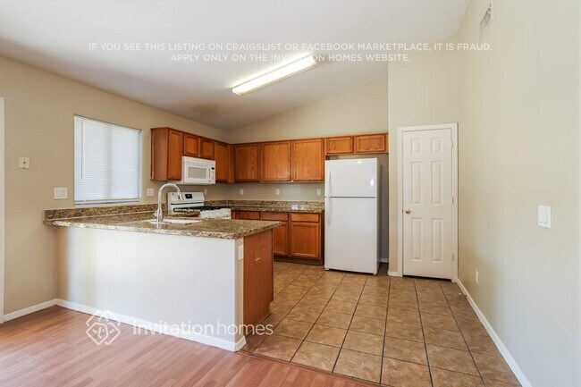 Building Photo - 9638 N 94th Ave