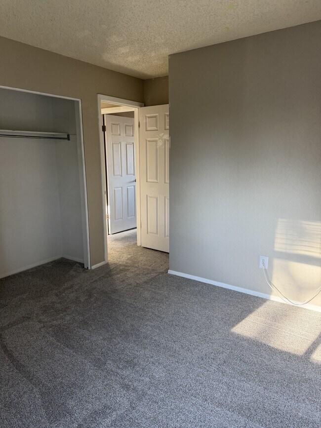 Building Photo - 1247 Ceres Dr