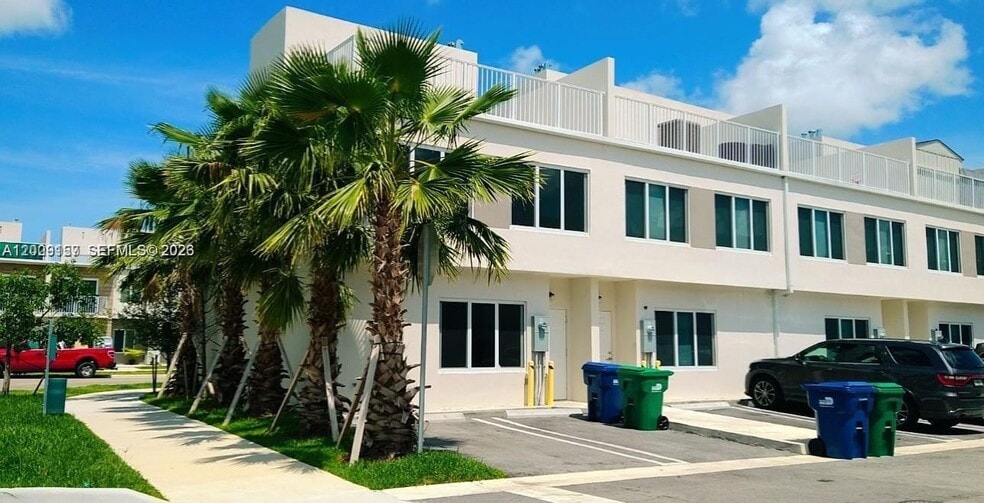 Building Photo - 25810 SW 144th Ave
