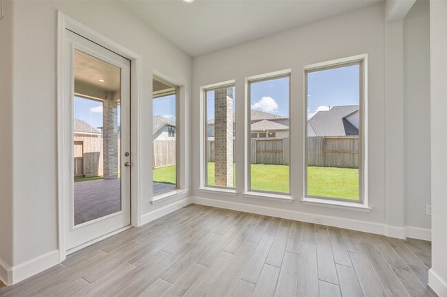 Building Photo - 26310 Meadow Bliss Wy
