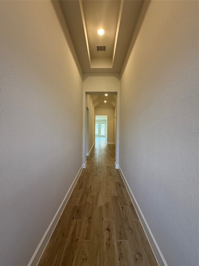 Building Photo - 42615 Mystery Ln