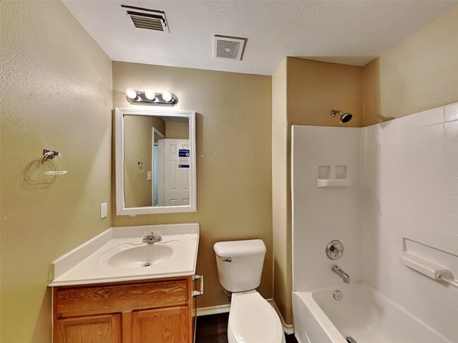 Building Photo - 6815 Baron Gate Ct