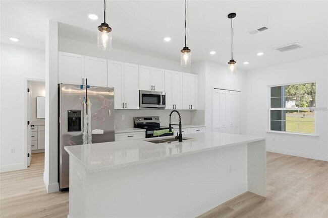 Building Photo - 4572 SW 149th St