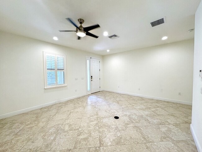 Building Photo - 5808 Yeats Manor Dr
