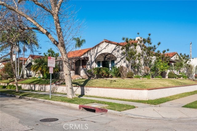 Building Photo - 929 E 37th St