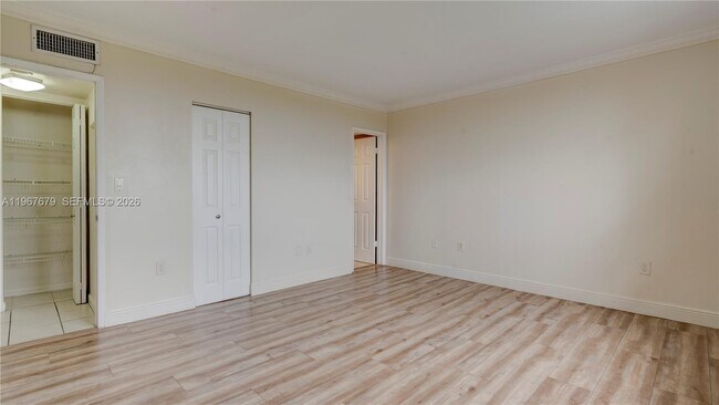 Building Photo - 10155 NW 9th St Cir