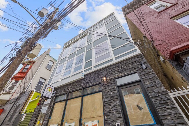 Building Photo - 45 Franklin St