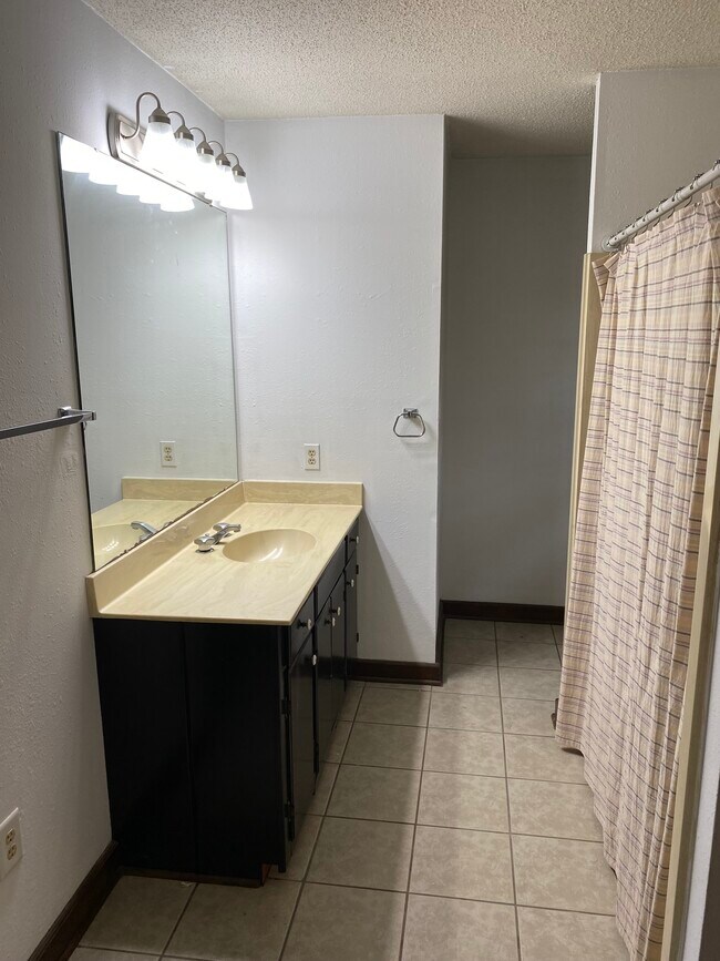 Building Photo - 79455 LA-1082