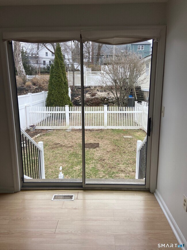 Building Photo - 4 McKendry Ct