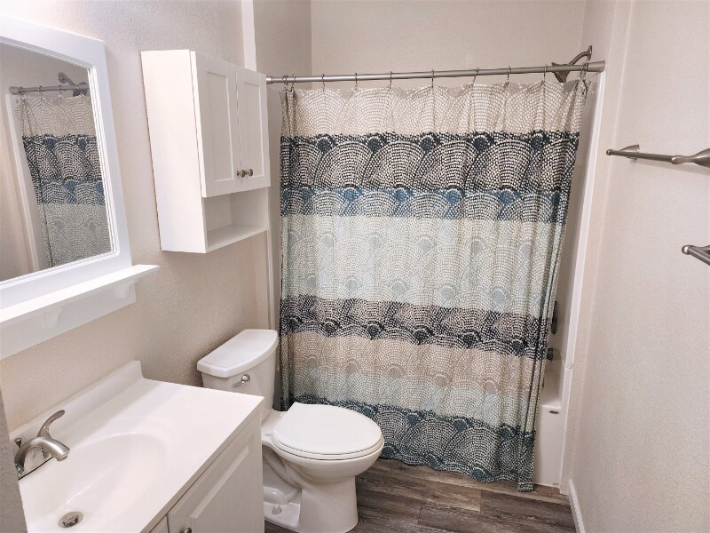 Building Photo - 312 E Adams St