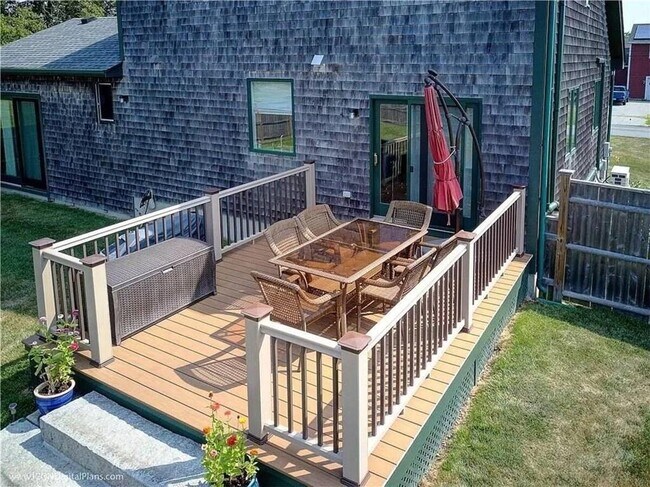 Building Photo - 163 Morrison Ave