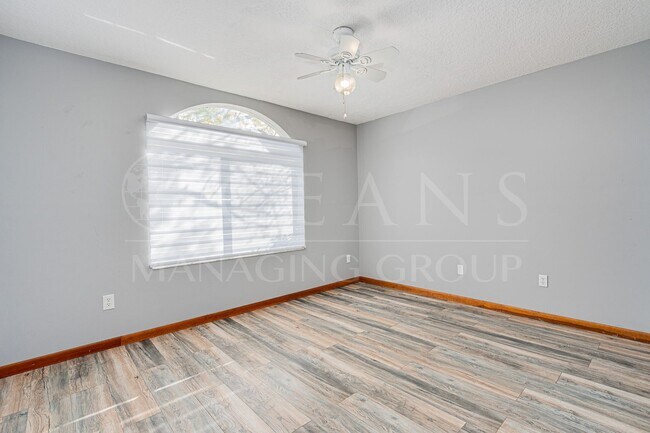 Building Photo - TOWNHOMES WEST, PORT ORANGE!