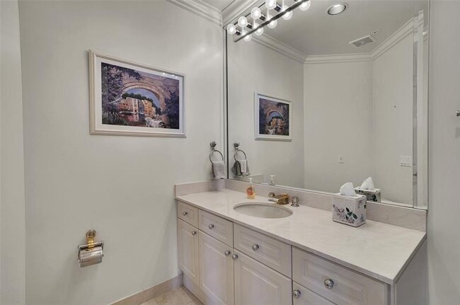 Building Photo - 6001 N Ocean Dr