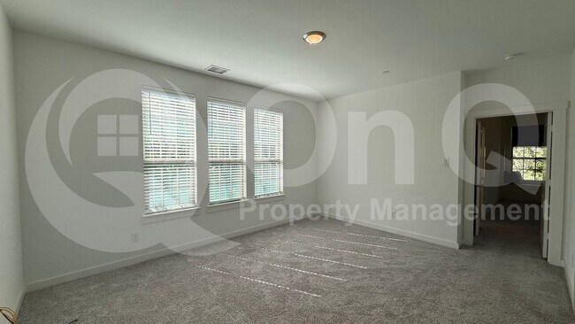 Building Photo - 872 TX-5