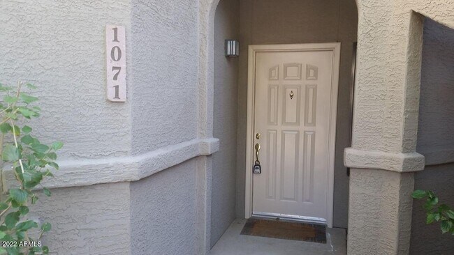 Building Photo - 15050 N Thompson Peak Pkwy