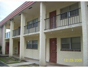 Building Photo - 8604 NW 35th St