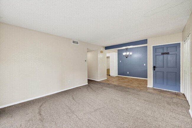 Building Photo - 2 Spacious Bedroom Diamond Bar Condo for L...