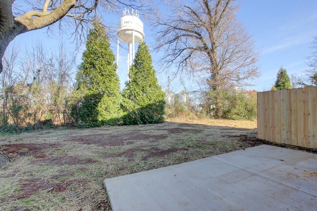 Building Photo - 102 Rosenwald St
