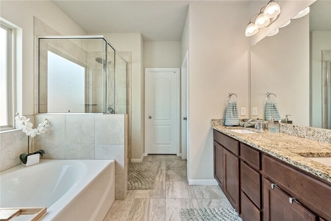 Building Photo - 6308 Southern Cross Dr