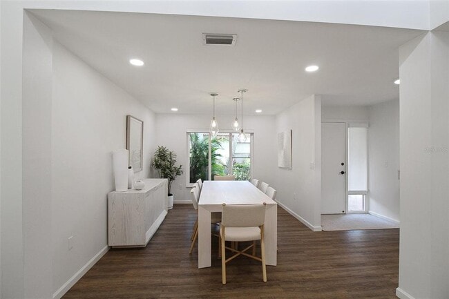 Building Photo - 6416 Wood Owl Cir