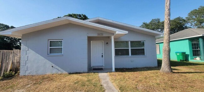 Building Photo - 3673 137th Ave N