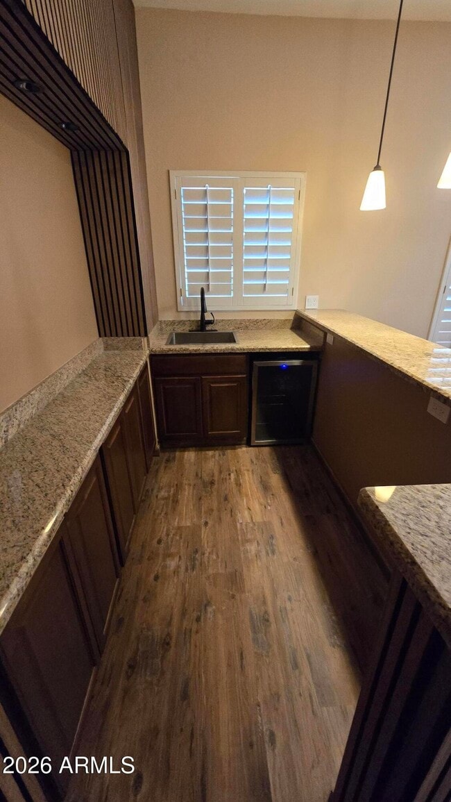 Building Photo - 9658 W Pinnacle Vista Dr