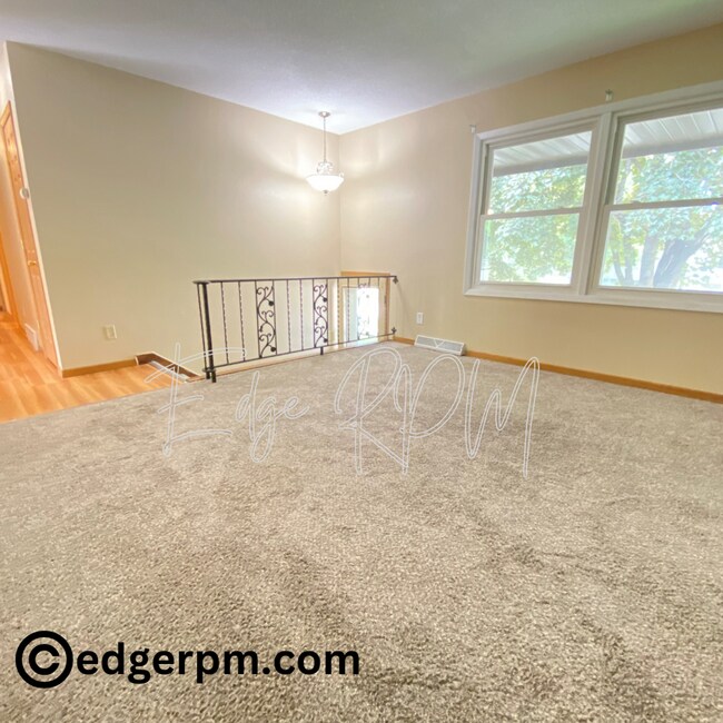 Building Photo - 2624 W 3rd St