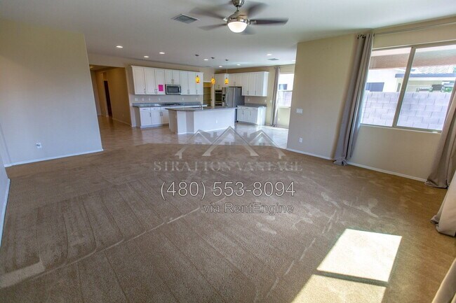 Building Photo - 18295 W Saguaro Ln