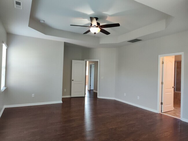 Building Photo - Beautiful home located in the Ardrey Woods community!