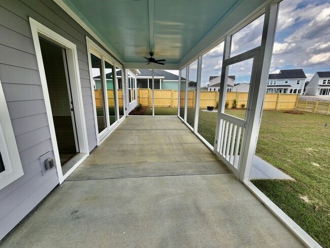 Building Photo - Like new in Midtown - 3 bedrooms plus additional flex spaces - Nexton