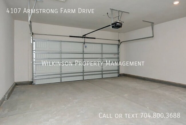 Building Photo - 4107 Armstrong Farm Dr