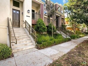 Building Photo - 2 BR, 2 Bath, 2 Car garage