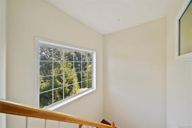 Building Photo - 10 Silas Seaman St