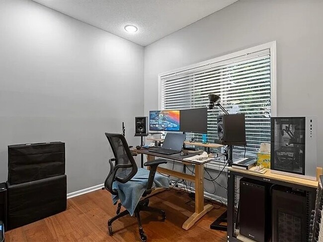 3rd bed room - 8323 W 120th Ter