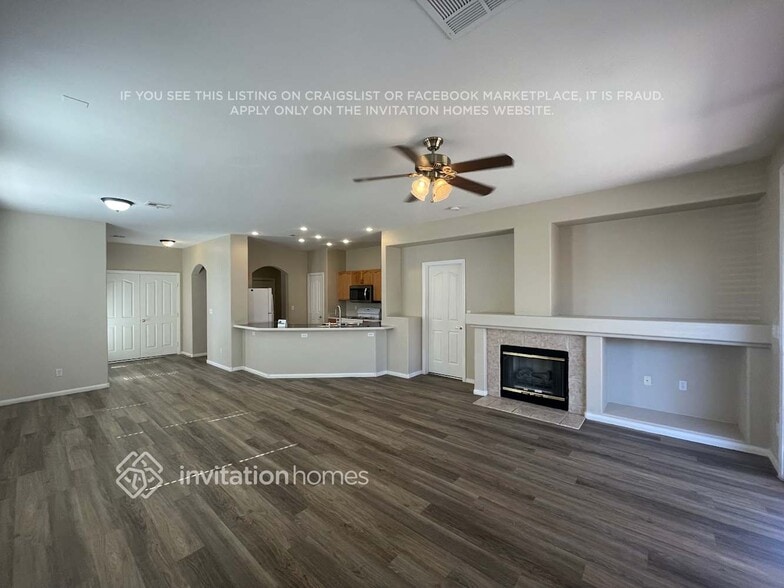 Building Photo - 948 Country Skies Ave