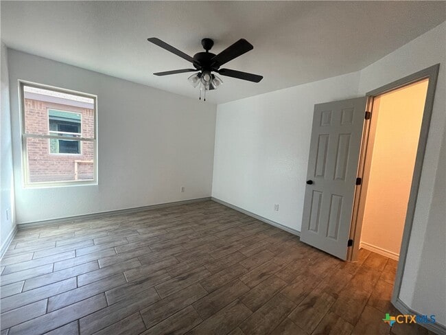 Building Photo - 2408 Duntov Dr