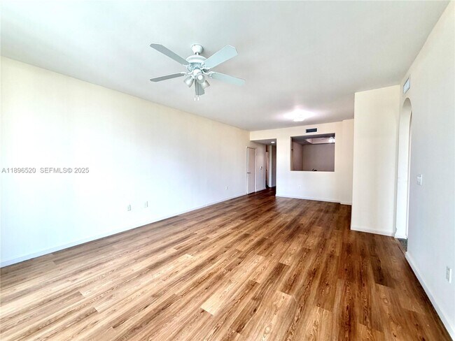 Building Photo - 3340 NE 190th St