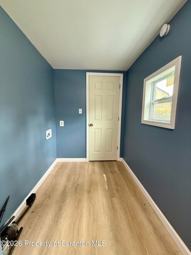 Building Photo - 61 Bowman St