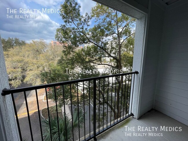 Building Photo - BEAUTIFUL 1 bedroom/1 bath Condo in Orlando!!